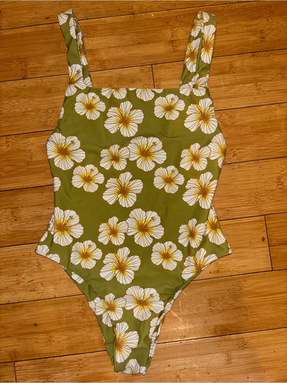 Benoa swim citrine one piece bathing suit🌼💚 - Picture 2 of 10